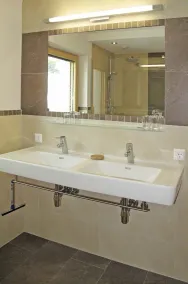 Cosy apartment for 4 people with WIFI, TV and balcony - Image 5