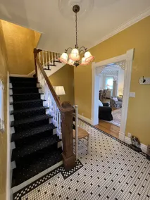 Charming Victorian, Private Hot Tub - Image 2