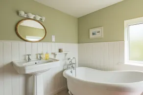 Charming, traditional Victorian cottage in the heart of the conservation area of Deal - Image 4
