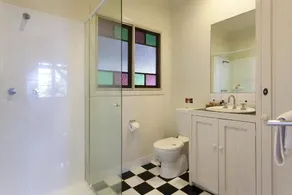 2 Bedroom Romantic Deluxe Cottages - perfect for couples minutes from Noosa - Image 3