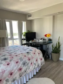 SPACIOUS CONDO WITH VIEW OF CITY. POOL.GYM.HOT TUB.SLEEPS 4 - Image 4
