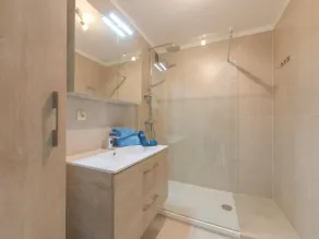 Modern apartment with beautiful sea view! - Image 3