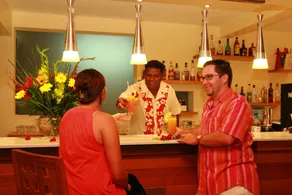 Ocean Villas Hotel - Image 4