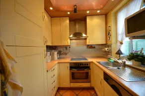 cottage di lusso di grandi dimensioni con quattro camere da letto e 2 bagni - Image 5