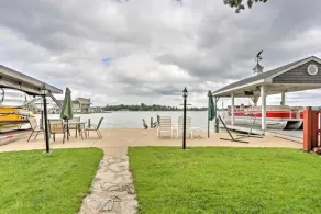 Lakefront Home, Techumseh Island - Capacidad para 6 personas, 2 habitaciones, 2 baños, muelle - Image 5