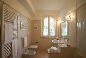 Luxury &  Chic Rental Villa Lake Garda Lazise. Lake view and swimming pool - Image 3