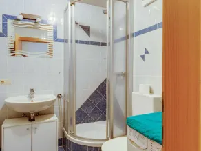 Apartment for 2 People With Balcony - Image 3