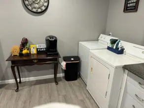 2BR 1BATH Cozy Cottage Quiet Area! 12mins-Downtown Nashville 10mins-Brentwood! - Image 2