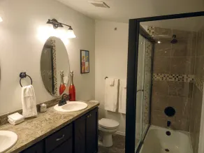 Mid-Century Modern House w/Tiki Room & Hot Tub - Image 4