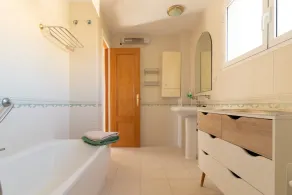 Villa Henri spacious 6P villa with private pool - Image 4