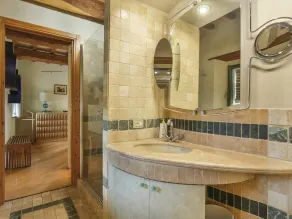 Stunning private villa for 9 guests with WIFI, A/C, private pool, TV, terrace and pets allowed - Image 2