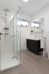 Charmante villa de 4 chambres pour 8 personnes, avec vue imprenable et piscine chauffée - Image 5