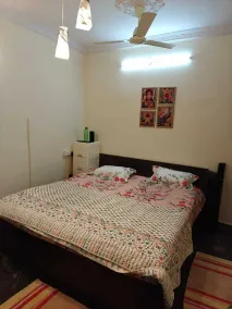 Trisha's - Image 4