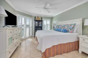 Golden Isles Spacious and Oceanfront Condo - Image 5