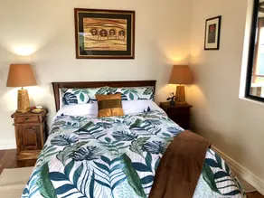 Balingup Camellia Suite - Marian Ponds... Beautiful gardens and swimming pool   - Image 3