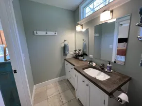 Quiet, elegant cottage just steps from downtown Pittsboro—minutes to Jordan Lake - Image 3