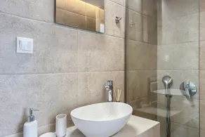 AéNaos Luxury Villa with Pool in Galatas - Image 5