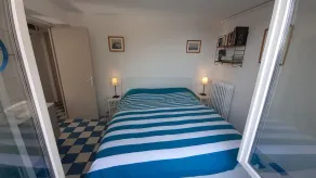 Panoramic sea view, in authentic cove, swimming and hiking on site - Image 2
