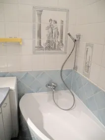 Liebevoll eingerichtetete Jungendstilwohnung in Gründerzeithaus - Image 2