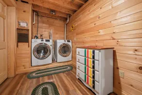 Niboban Cabin #8 -Two floors and pet friendly! - Image 3