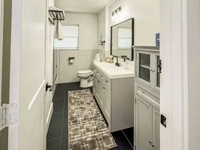 The Houston Oasis - Urban Luxury - Image 4