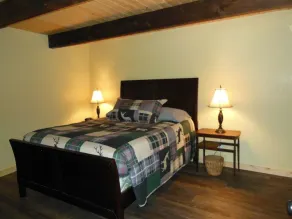 Very Private Cabin Nestled in the Pines with Awesome Views - Image 2