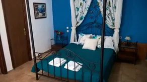VILLA WITH  PRIVE POOLGARDEN AREA, bbq , wi-fi,  near sea , town, local tavern - Image 5
