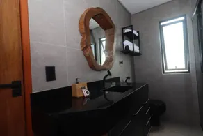 Cashew House - Image 3