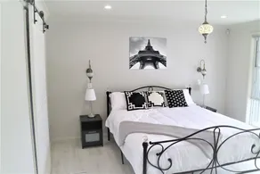 Beach front property - Image 3