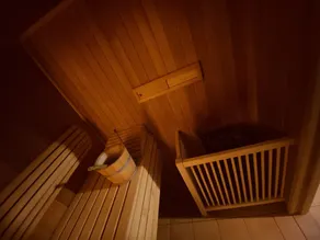 Familjevänligt, rustikt Almhaus i bästa läge med bastu - Image 4