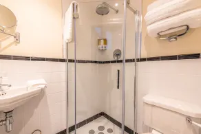 Newly Converted Apartment Rowntree House Shambles - Image 3