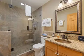 Quiet Fall River Suite • Fireplace • Close to RMNP - Image 2