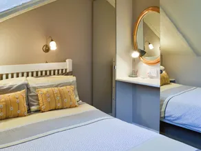 Cosy end of terrace accommodation situated right on the heritage coastline. - Image 4