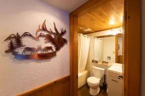 Baker Creek | Superior Two Bedroom Cabin - Image 3