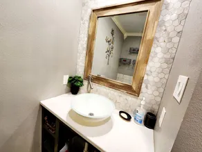 Cozy, Modern Stay Located Near Hobby Airport, And Many Facories - Image 2