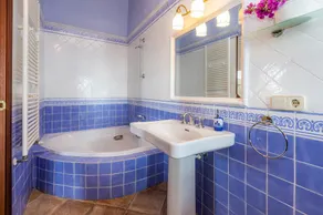 Maison de vacances Es Turó avec vue sur la mer, Wi-Fi, piscine et jardin - Image 3