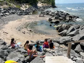 Lakefront Getaway at Renshaw Bay - Image 2