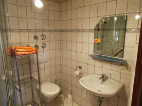 Ferienwohnung \"Sonnenschein\" bis 4 Personen, Balkon, 65m² - Image 4