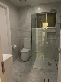 TREETOPS PENTHOUSE ROSE BAY, SYDNEY 3 BEDROOMS LOUNGE KITCHEN/GARAGE PARKING - Image 2