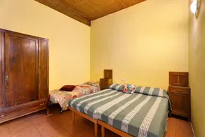 Guest House \"Quadrifoglio\" in Lago d'Orta with Balcony, Shared Garden & Wi-Fi - Image 5