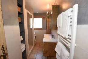 350m from the ski lifts, parking, in the village center of La Clusaz - Image 2