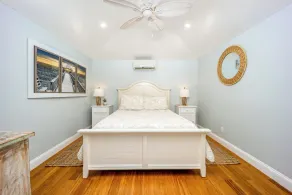 Charme de Key West! Moins les 200 pieds de la propriété sœur 401312. - Image 2