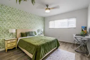 Tropical Long Beach Escape with Hot Tub 2 BR, 1 BA close to LGB, LAX, Disneyland - Image 5