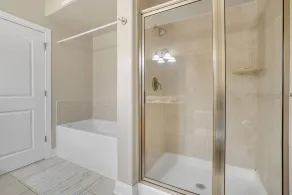Smuk Condo - Elevator, Pool, Fitnessrum - Image 4