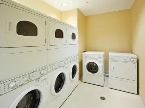 1 Bedroom | Indoor pool + Hot Tub, Free Breakfast - Image 3
