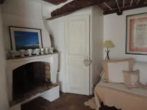 petite mais douce maison de ville à Grimaud - Image 2