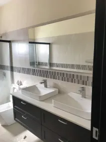 Luxury Apt - Image 5