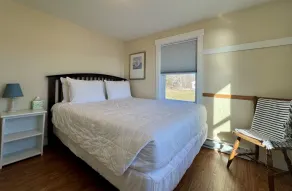 The Little House - Gorgeous Views of Lowell's Cove and Casco Bay - Image 4