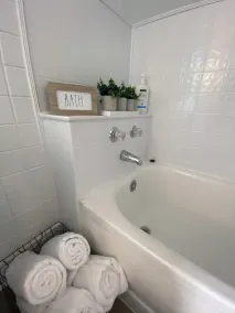 The Ross-Downtown Alamosa *Hot Springs Admission Included* STR#2939 - Image 4