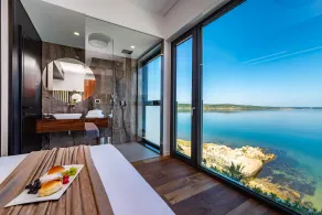 Luxury Villa Novita with Pool - Image 2